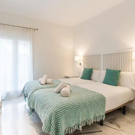Canto Malagueta Beach By Ele Apartments Malaga Exterior photo